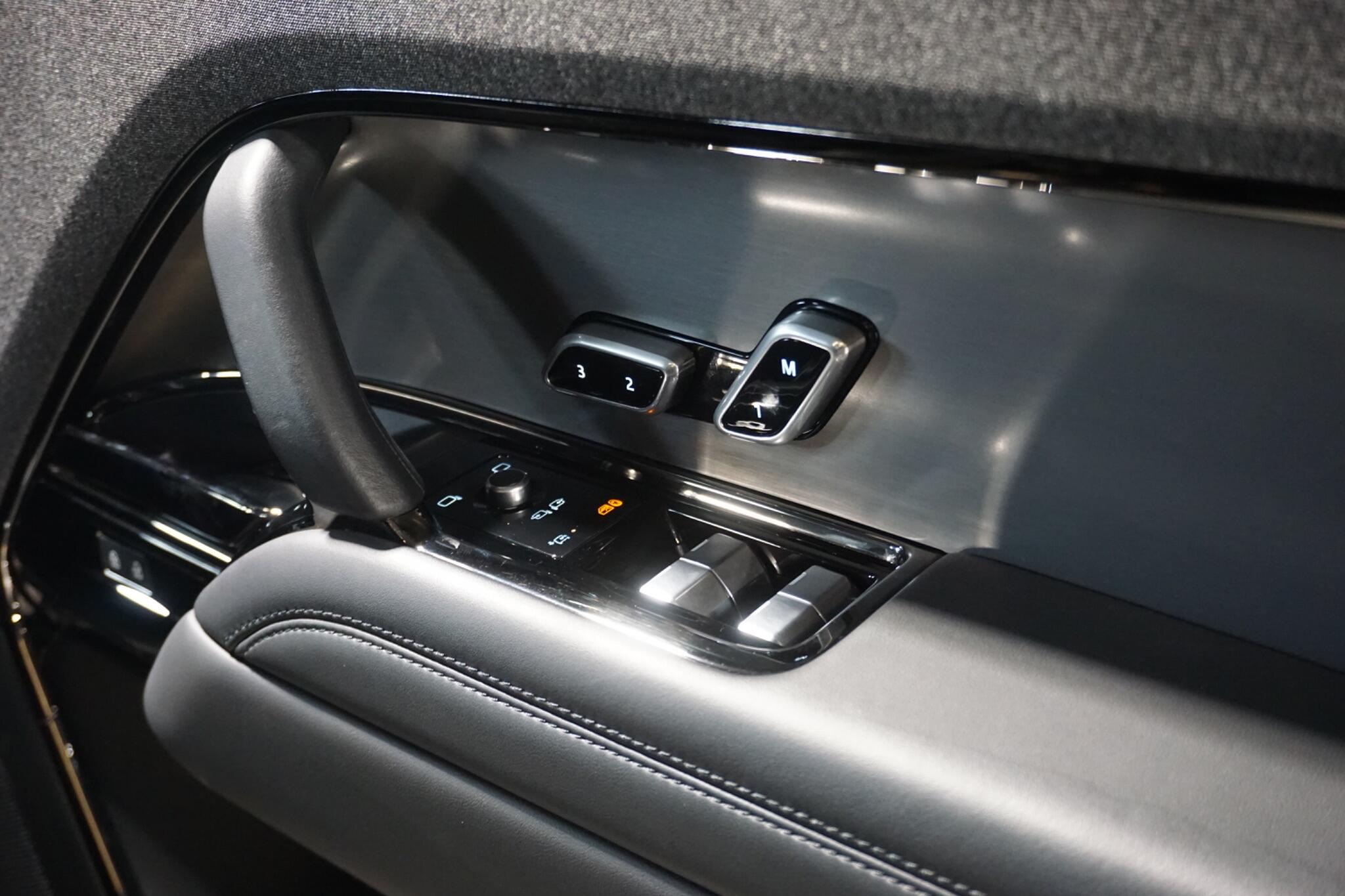 Land Rover Range Rover Sport 3.0 D300 MHEV Dynamic SE SUV 5dr Diesel Auto 4WD Euro 6 (s/s) (300 ps)